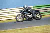 Vintage-motorcycle-club;eventdigitalimages;mallory-park;mallory-park-trackday-photographs;no-limits-trackdays;peter-wileman-photography;trackday-digital-images;trackday-photos;vmcc-festival-1000-bikes-photographs